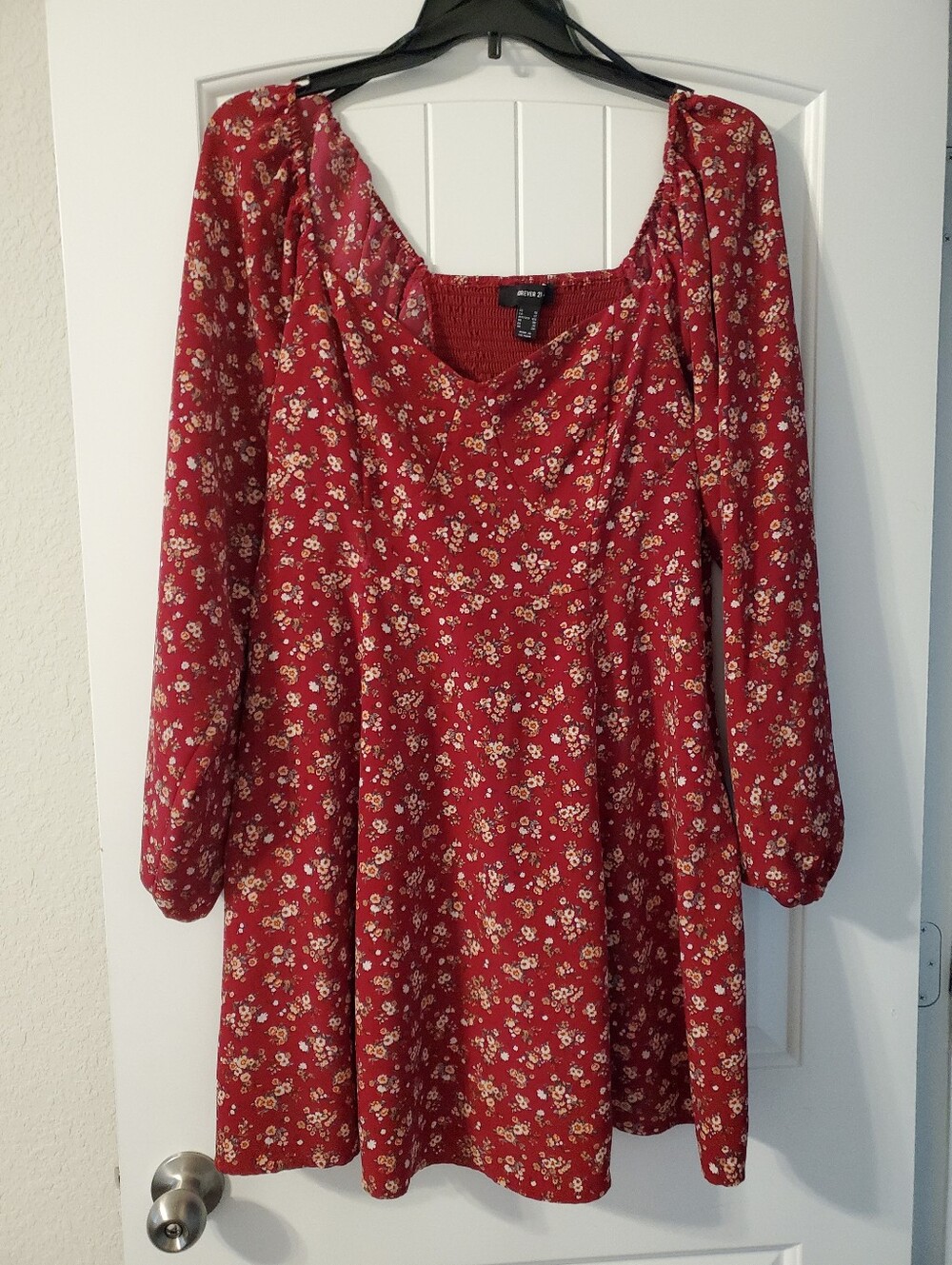 Forever 21 Red Burgundy Floral Long-Sleeve Mini Dress